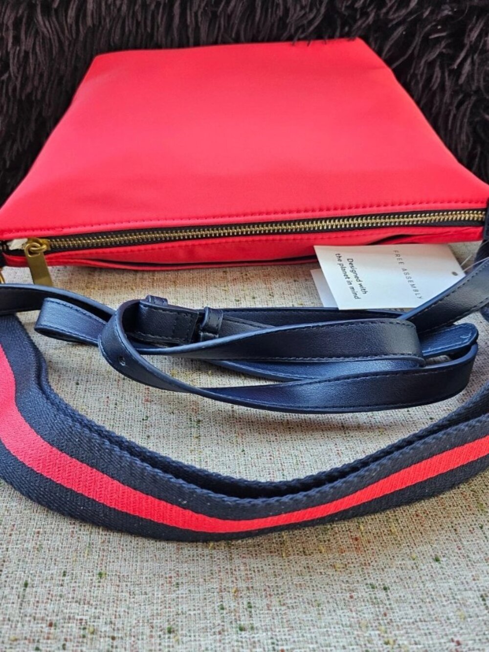 Free Assembly Women Handbag Core Crossbody Bag Red Canvas Blue Faux Leather NWT - Picture 5 of 12